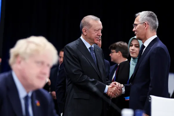 son-dakika-turkiyenin-diplomasi-zaferi-baskan-erdoganin-uyarisi-dunya-basininda-dikkat-ceken-isvec-detayi-1656740291585.jpg SON DAKİKA: Türkiye'nin diplomasi zaferi! Başkan Erdoğan'ın uyarısı dünya basınında: Dikkat çeken İsveç detayı-3