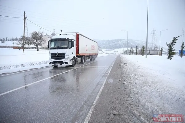 SON DAKİKA: Kar sonrası kaza trafiği kilitledi! Bursa-İzmir yolunda 10 kilometrelik araç kuyruğu - 10