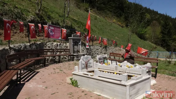 Şehit Eren Bülbül'ün annesinden yürek yakan sözler: Harçlığı olmadığı için bana çiçek alıp getiremezdi ormandan toplardı - 10