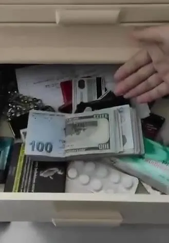 37-ilde12-milyar-liralik-dev-tiktok-operasyonu-120-supheli-yakalandi-iste-hesaplarina-milyonlar-aktarilan-feno-1687278440831.jpeg 37 ilde 1.2 milyar liralık dev TikTok operasyonu! 120 şüpheli yakalandı | İşte hesaplarına milyonlar aktarılan fenomenler...-9