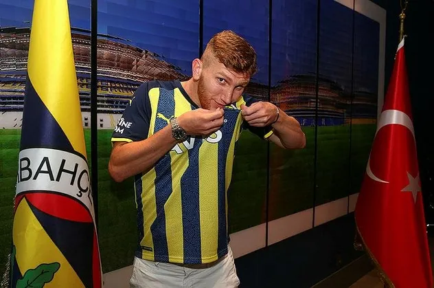 Büyük umutlarla transfer edilen Burak Kapacak şu ana kadar hiç forma şansı bulamadı