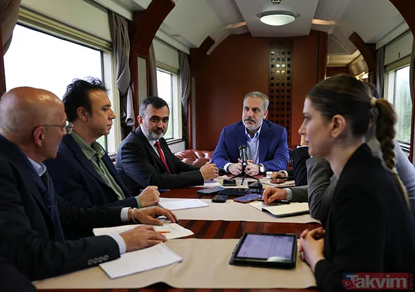 Dışişleri Bakanı Hakan Fidan Ukrayna'ya giderken trende açıkladı: Barışın bizatihi kendisi dışında stratejik bir hedefimiz yok - 6