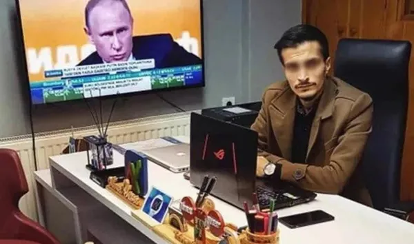 ahmet-yuzer-kimdir-kac-yasinda-nereli-ahmet-yuzer-ne-is-yapiyor-1625814813049.jpg Ahmet Yüzer kimdir, kaç yaşında, nereli? Ahmet Yüzer ne iş yapıyor?-4