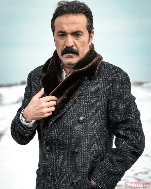 Mustafa Üstündağ'ın en güzel rolü: Babalık! Kuruluş Orhan'ın Demirhan'ı evli mutlu ve 2 çocuklu - 5