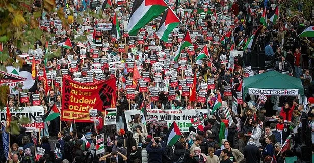 İşgalci İsrail’e karşı direnişin sloganı Batı’yı çileden çıkardı: Nehirden denize özgür Filistin!