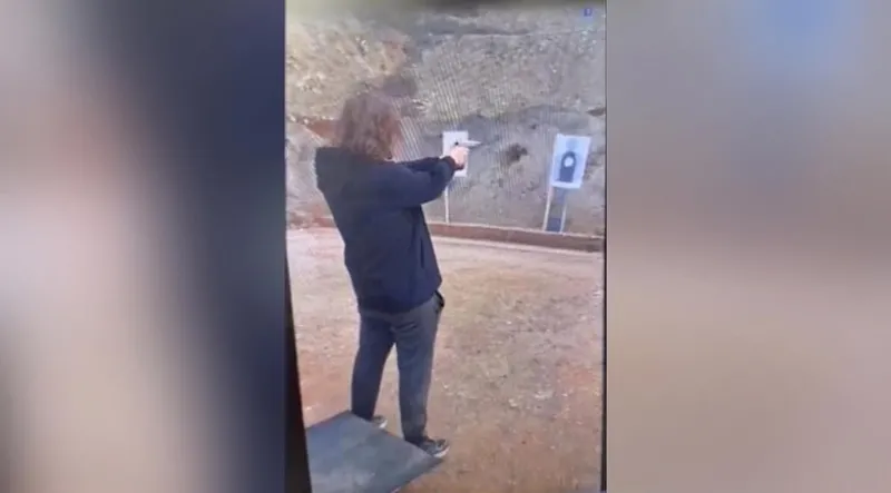 olum-sebebi-intihar-degil-kahramanmaras-canisi-isa-aras-mersinlinin-otopsi-raporu-sag-bacakta-oldurucu-kesik-s-1776345964205.jpeg Ölüm sebebi intihar değil! Kahramanmaraş canisi İsa Aras Mersinli'nin otopsi raporu: Sağ bacakta öldürücü kesik sırtta elektro ped-2