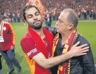 Selçuk futbolu bıraktı