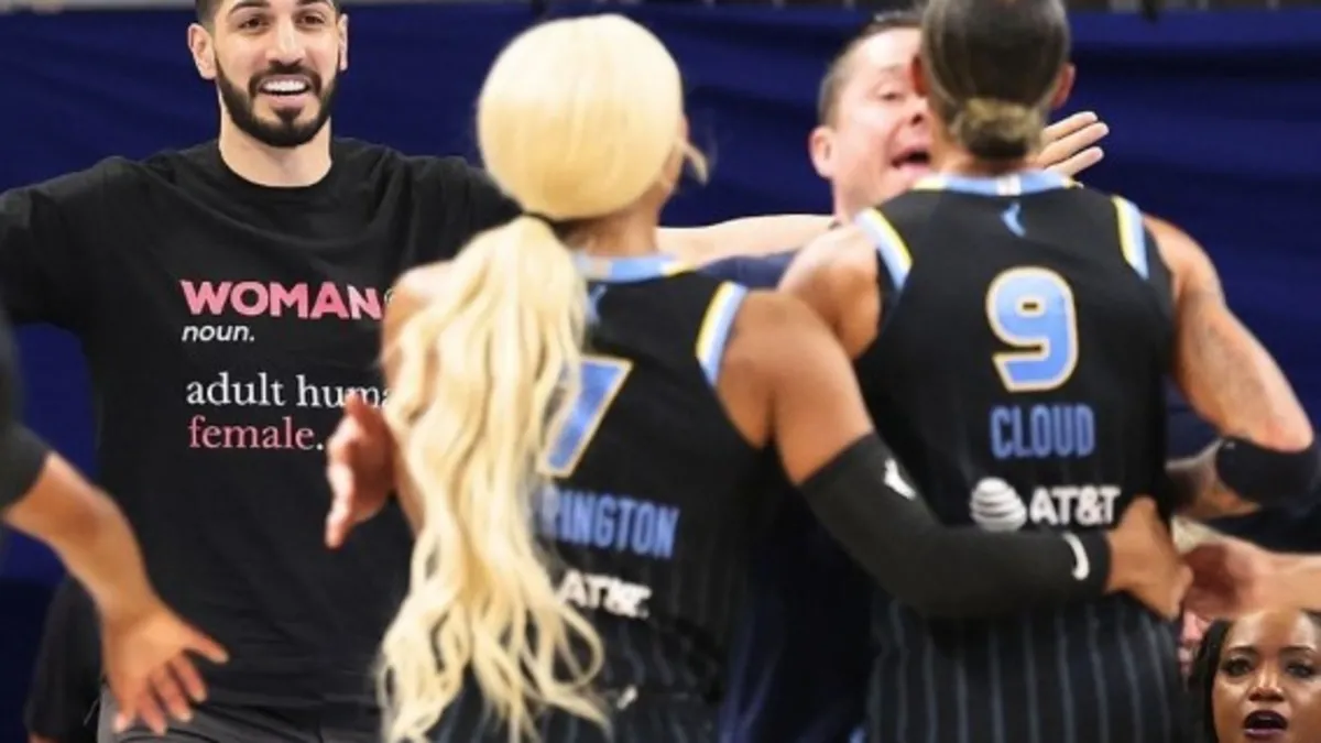 WNBA’da saha kenarı karıştı! FETÖ’cü Enes Kanter g…