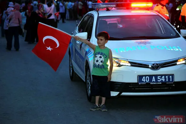 Türkiye meydanlarda tarih yazdı - 18