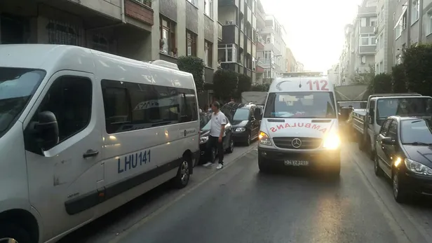 Son dakika haberi... Güngören'de bir kadın kocasını bıçaklayarak öldürdü-4