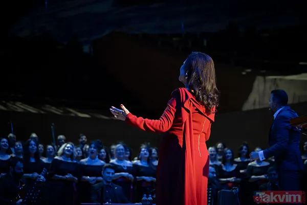 Türkan Şoray Başkent'te nostalji rüzgarı estirdi! "Ankara geliniyim" - 5