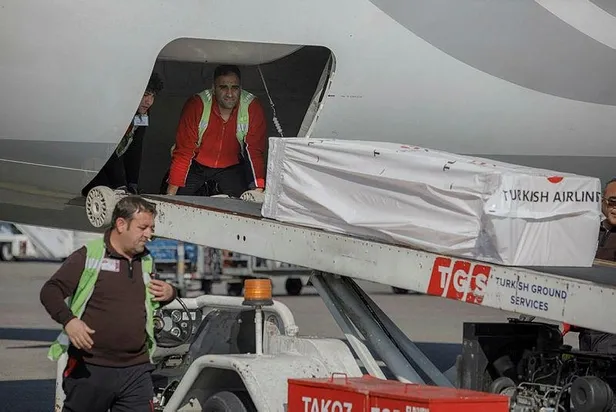 Hataysporlu Christian Atsu'nun cansız bedenine ulaşıldı-7