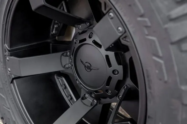 Dünyanın en güçlü SUV modeli olan 2020 Rezvani resmen tanıtıldı! Türkiye fiyatı 'yok artık' dedirtti-12