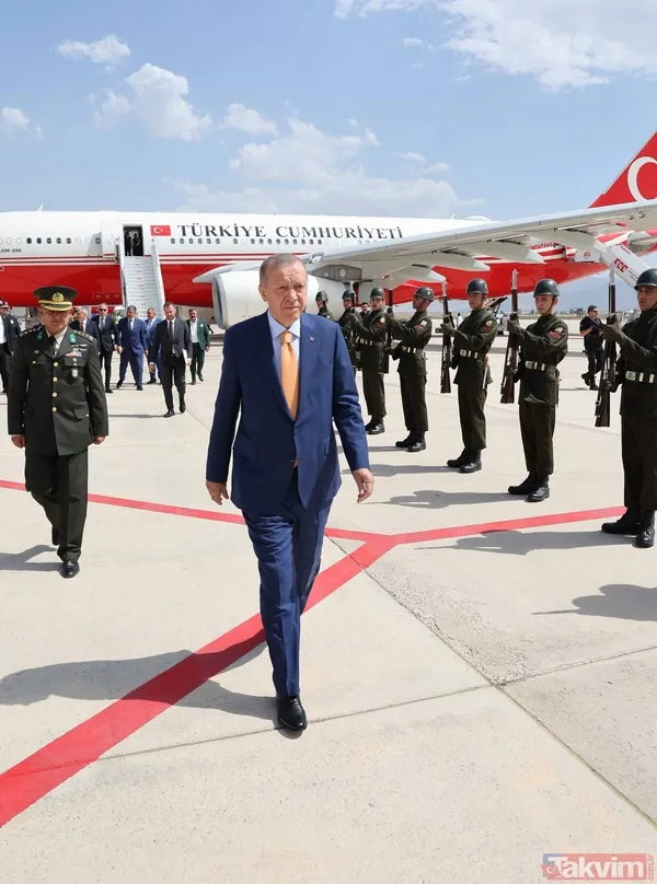 Malazgirt Zaferi'nin 951. yıl dönümünde Ahlat'tan coşku dolu kareler! Başkan Erdoğan ve Devlet Bahçeli Selçuklu mezarını ziyaret etti - 7