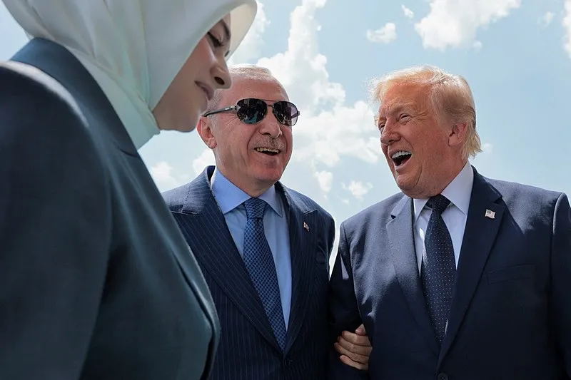 dunyanin-takip-ettigi-ucus-trumpin-ankaraya-gelisi-ilk-siraya-yerlesti-1783423550502.jpeg Dünyanın takip ettiği uçuş: Trump'ın Ankara'ya gelişi ilk sıraya yerleşti-6