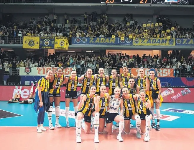 Perdeyi F.bahçe açtı