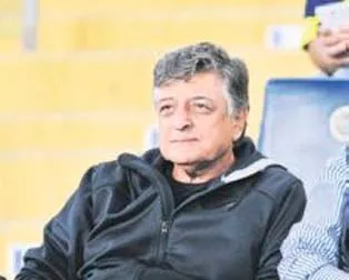 Vural: Pereira pratikte başarılı değil