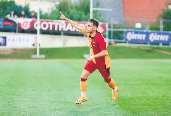 fenerbahce-kadin-futbol-takimindan-abdli-kaleci-anne-elizabeth-bailey-colombo-hamlesi-1689805309161.jpeg Fenerbahçe Kadın Futbol Takımı'ndan ABD'li kaleci Anne Elizabeth Bailey Colombo hamlesi!-11