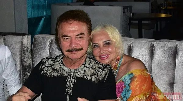 Orhan Gencebay’ın eşi Sevim Emre çorabının üzerine giydiği çizgili bodysiyle paylaştı! İlk yorum Demet Akalın’dan: “Aleyna sandım” - 11