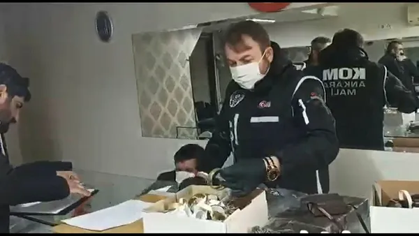 ankara-merkezli-3-ilde-altin-dolandiricilarina-operasyon-7-gozalti-1646822869356.jpg Ankara merkezli 3 ilde altın dolandırıcılarına operasyon: 7 gözaltı-2