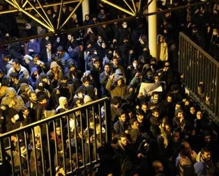 Tahranda Hamaney istifa sesleri! Anma törene rejim karşıtı gösteriye dönüştü: Ülkeyi rahat bırak