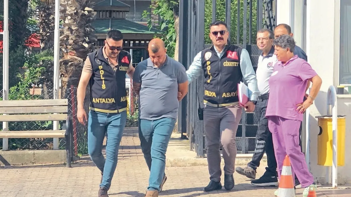 Antalya'da kahvaltı masasında dehşet: Eşini ve kayınpederini öldüren öğretmenden kan donduran ifade