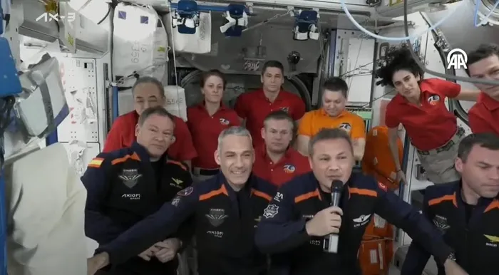 Türkiye'nin ilk astronotu Alper Gezeravcı'dan Türkçe mesaj: Şehitleri unutmadı! Dragon Uluslararası Uzay İstasyonu'na kenetlendi-6