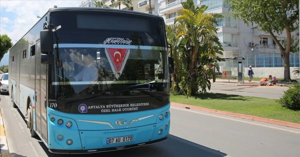 Chp Nin Yonettigi Antalya Da Toplu Tasimaya Zam Takvim