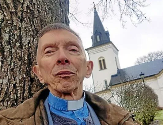 İsveçli papaz Müslüman oldu