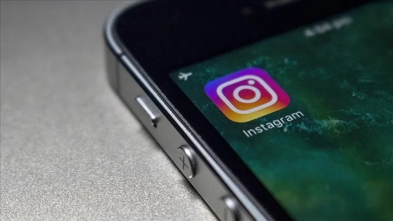 instagram-yeniden-paylasma-nasil-geri-alinir-bu-ozellik-ses-getirir-1750946594608.jpg