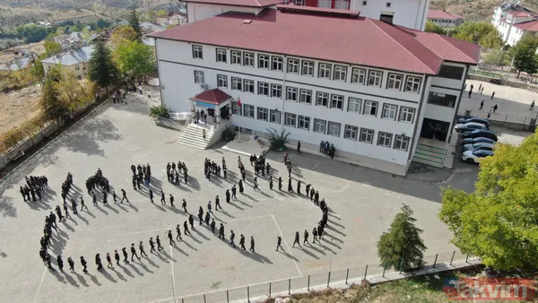 Atatürk'ün ebediyete intikalinin 85. yılı! Saygı ve özlemle tüm yurtta anıldı... CHP Taksim'e çelenk götürmeyi unuttu - 20