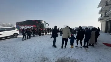 Başkan Erdoğan'dan Yüksekovaspor'a otobüs hediyesi!