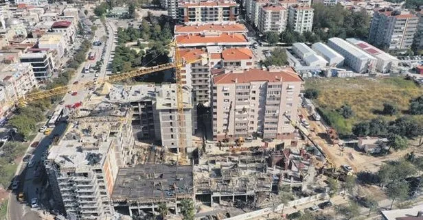 İzmir’de devlet yaraları hızla sardı: Depremzedeler yeni evlerine kavuşuyor