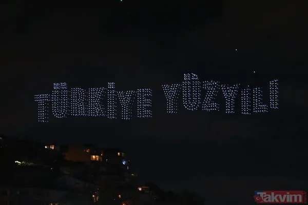 Başkan Erdoğan 'Türkiye Yüzyılı' butonuna bastı! Boğaz'da tarihi 'Cumhuriyet' şöleni: Nefes kesen havai fişek ve drone gösterisi - 4
