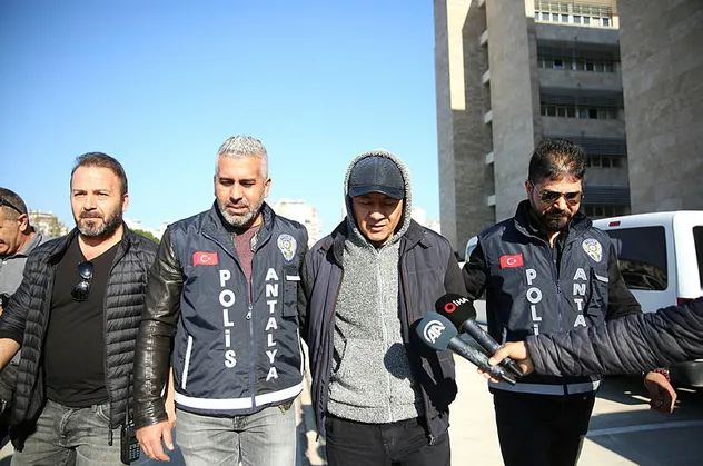 Antalya'da banka soymaya çalışan şahıs adliyeye sevk edildi