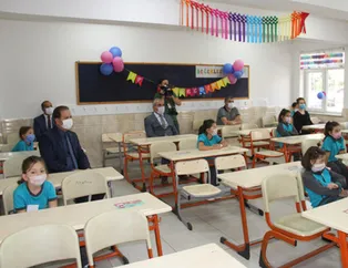 Milyonlarca veli bu sorunun yanıtını arıyor: Okulda korona çıkarsa ne olacak?