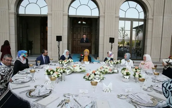 "FETÖ'nün açtığı güven bunalımını sizler onaracaksınız"-1