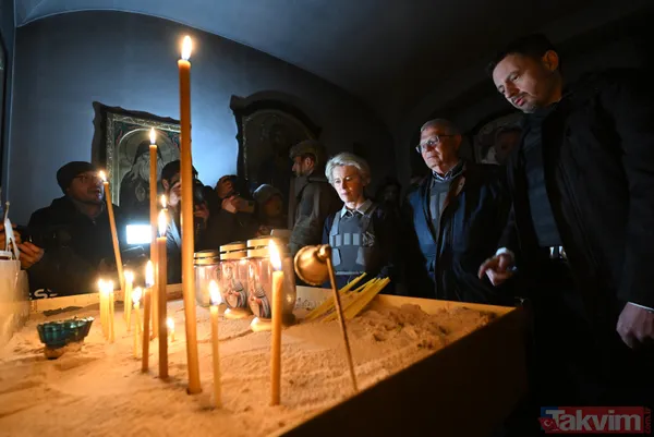 SON DAKİKA: Ursula von der Leyen ve Josep Borrell Ukrayna'da Buça Kiev'i ziyaret etti - 3