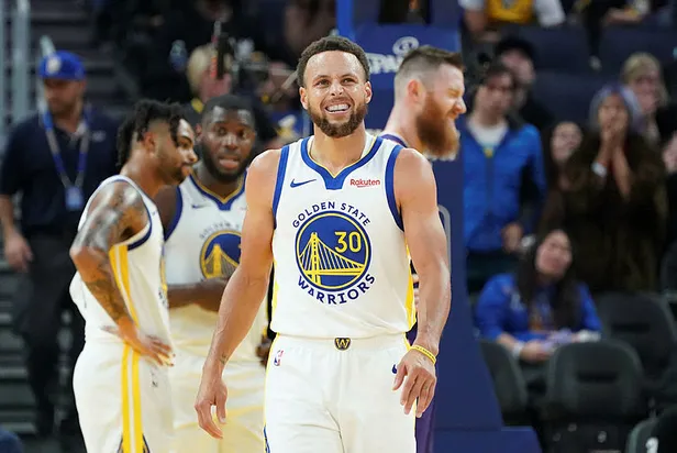 nbada-buyuk-sok-currynin-eli-kirildi-1572502119212.jpg NBA'da büyük şok! Curry'nin eli kırıldı-1