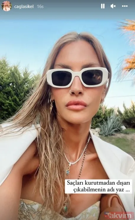 Ayça Ayşin Turan ve sevgilisi Alp Navruz denizde dudak dudağa! Aşka geldiler birbirlerini öpücüklere boğdular Ayça'nın fiziği... - 12