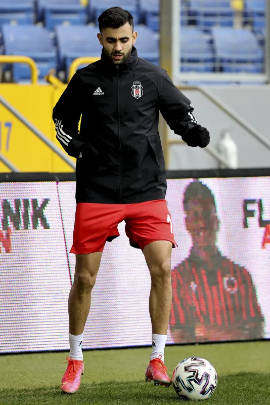 son-dakika-rachid-ghezzal-besiktasta-kendini-buldu-zirveye-oturdu-1615802864838.jpg SON DAKİKA: Rachid Ghezzal Beşiktaş'ta kendini buldu! Zirveye oturdu-6