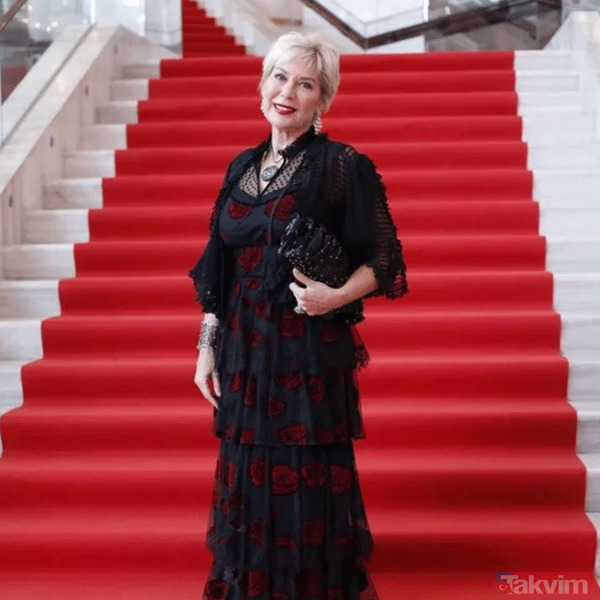 Emine Erdoğan’ın projesine ünlü yağdı! İhtiyaç sahipleri için kostümlerini bağışladılar: Hülya Koçyiğit, Wilma Elles... - 4