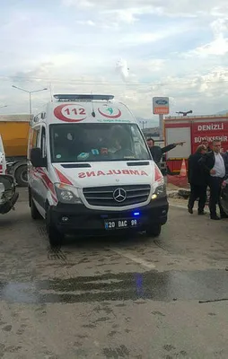 AK Parti milletvekilinin aracı kaza yaptı!