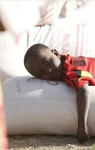 Etiyopya'da 1900 çocuk açlıktan öldü