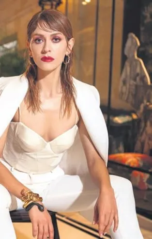 Hazal Türesan kendini eleştiriyor