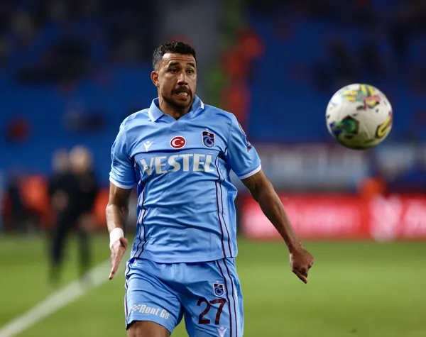 ziraat-turkiye-kupasi-karadeniz-derbisinde-kazanan-trabzonspor-3-0-mac-sonucu-ozet-1671647334076.jpg Ziraat Türkiye Kupası | Karadeniz derbisinde kazanan Trabzonspor: 3-0 (MAÇ SONUCU ÖZET)-5