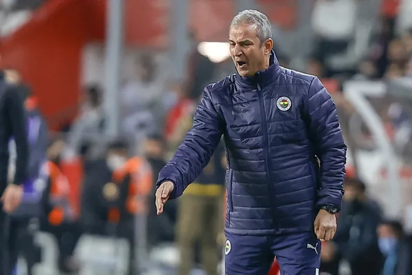 ozel-haber-i-fenerbahcenin-yeni-hocasi-ismail-kartal-taraftari-sevindiremedi-kahreden-istatistik-1642324524030.jpg Özel Haber I Fenerbahçe'nin yeni hocası İsmail Kartal taraftarı sevindiremedi! Kahreden istatistik-3