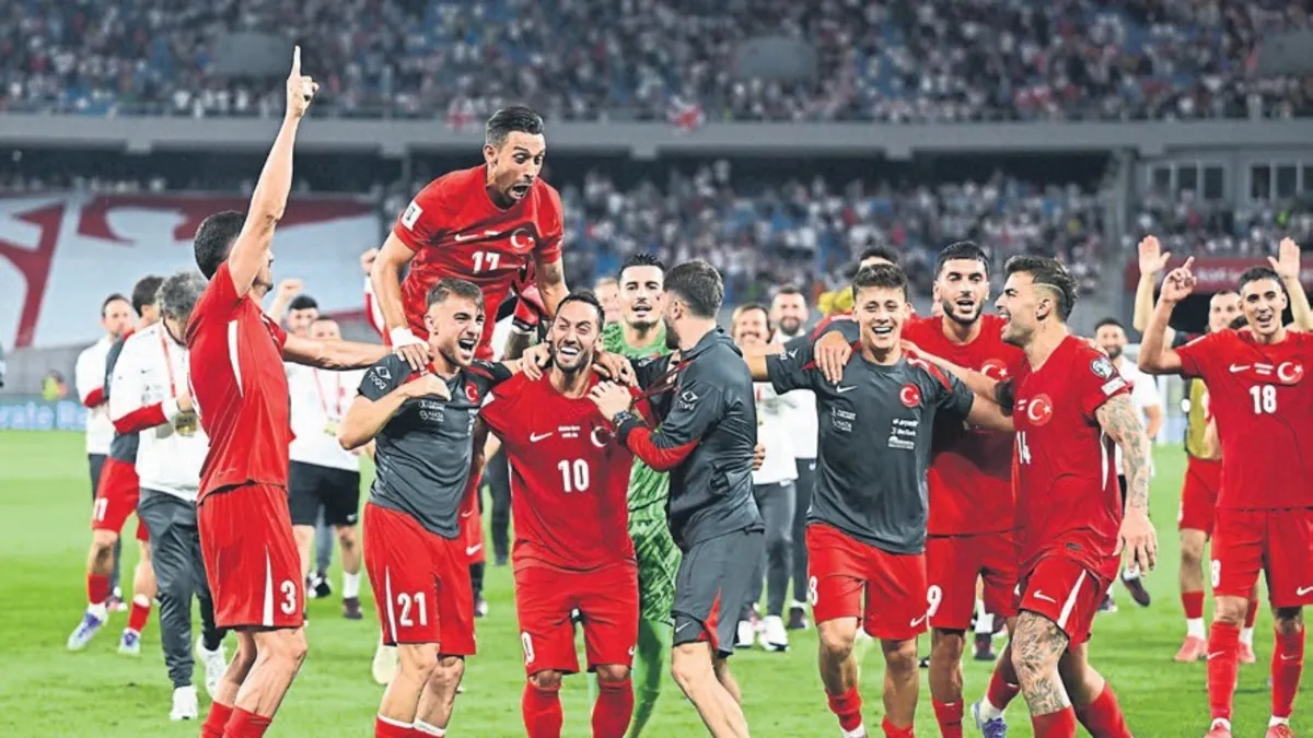 Montella’dan Milli Takım’a övgü: Bu çocuklarla gurur duyuyoruz