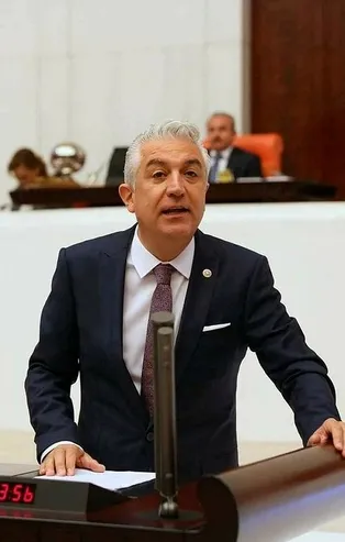 CHP'de yer yerinden oynayacak! Teoman Sancar'ın istifasını getiren skandallar zincirinin ilk halkası olan evde neler yaşandı?