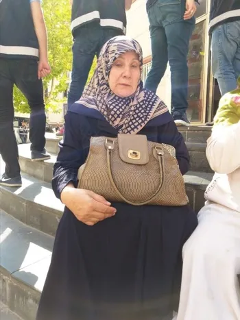 Diyarbakır’da HDP önünde evlat nöbeti sürüyor: Aile sayısı 24’e yükseldi